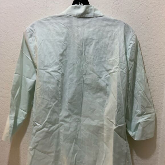 ideology top 3 D flowers blue button 12 - Picture 5 of 9